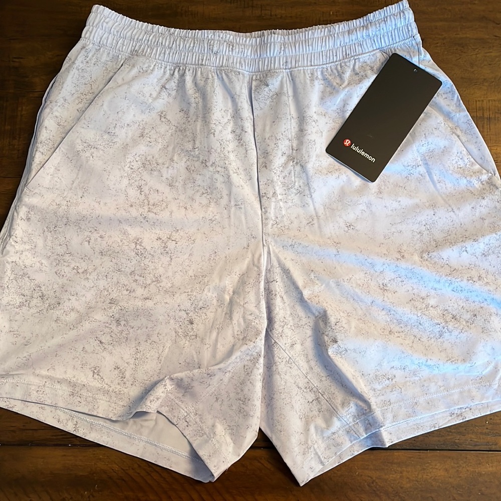 Lululemon Pace breaker 7” short